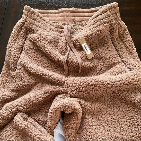 NWT SKIMS Teddy Pants Sherpa Jogger Tigers Eye Small - Picture 4 of 14